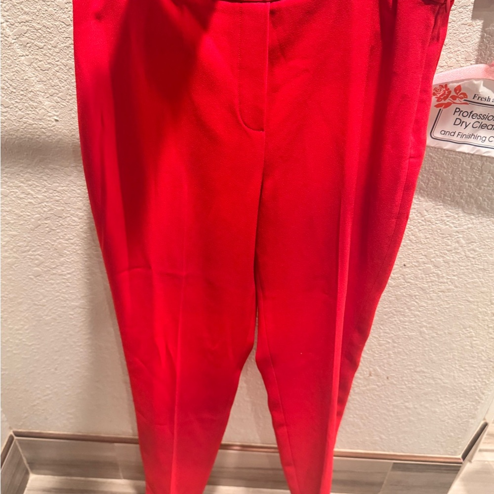 NWOT Elie Tahari 🔥 Bold Red Slim-Fit Ankle Pants – Size 6, New Without Tags - Picture 3 of 8